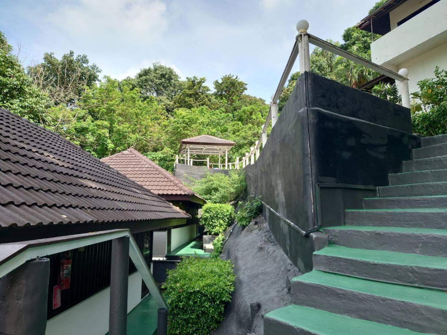 On The Hill Karon Resort Extérieur photo